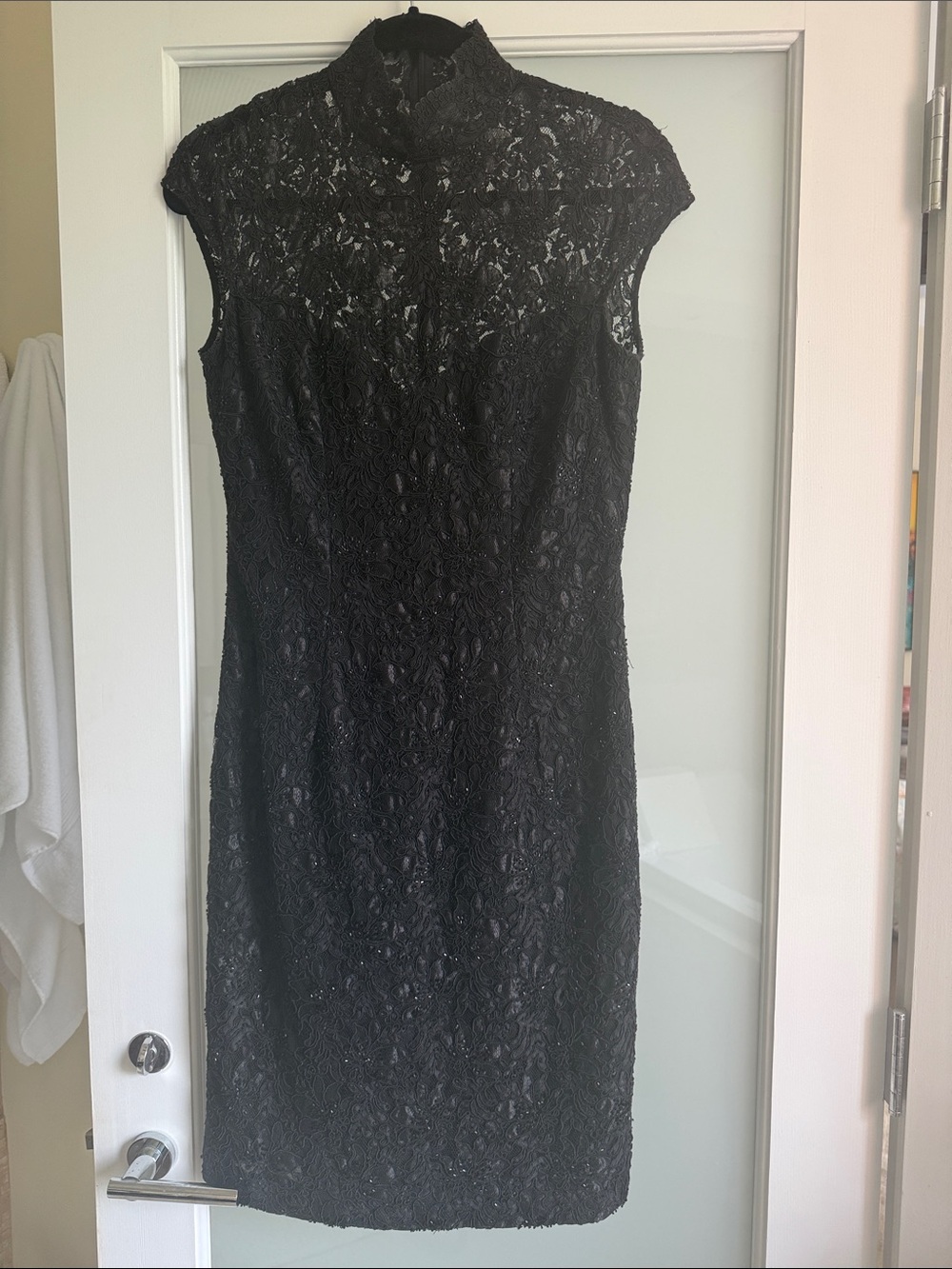 Carmen Marc Valvo Black Lace Sheath Dress.    Great condition.   LBD